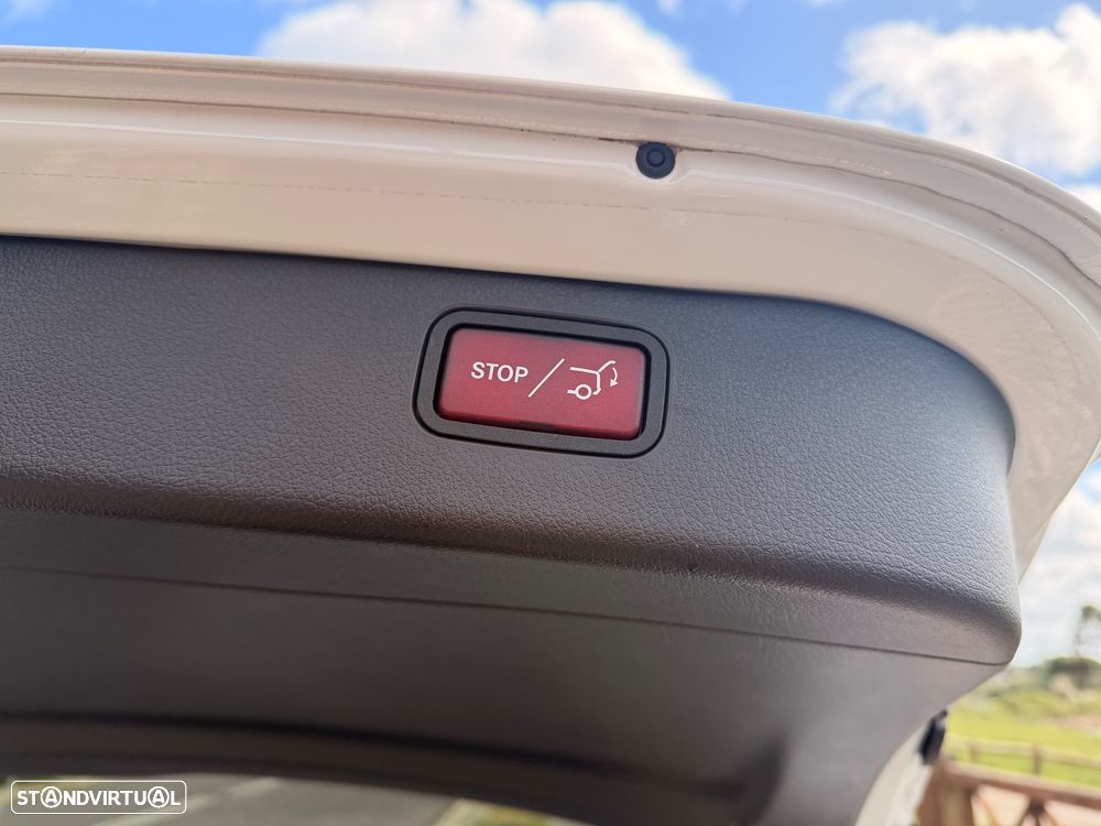 Mercedes-Benz C 300 de Avantgarde - 13