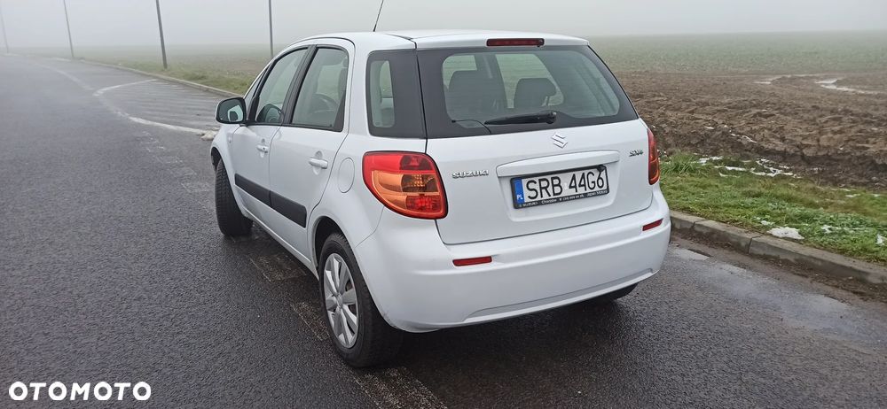 Suzuki SX4 - 6