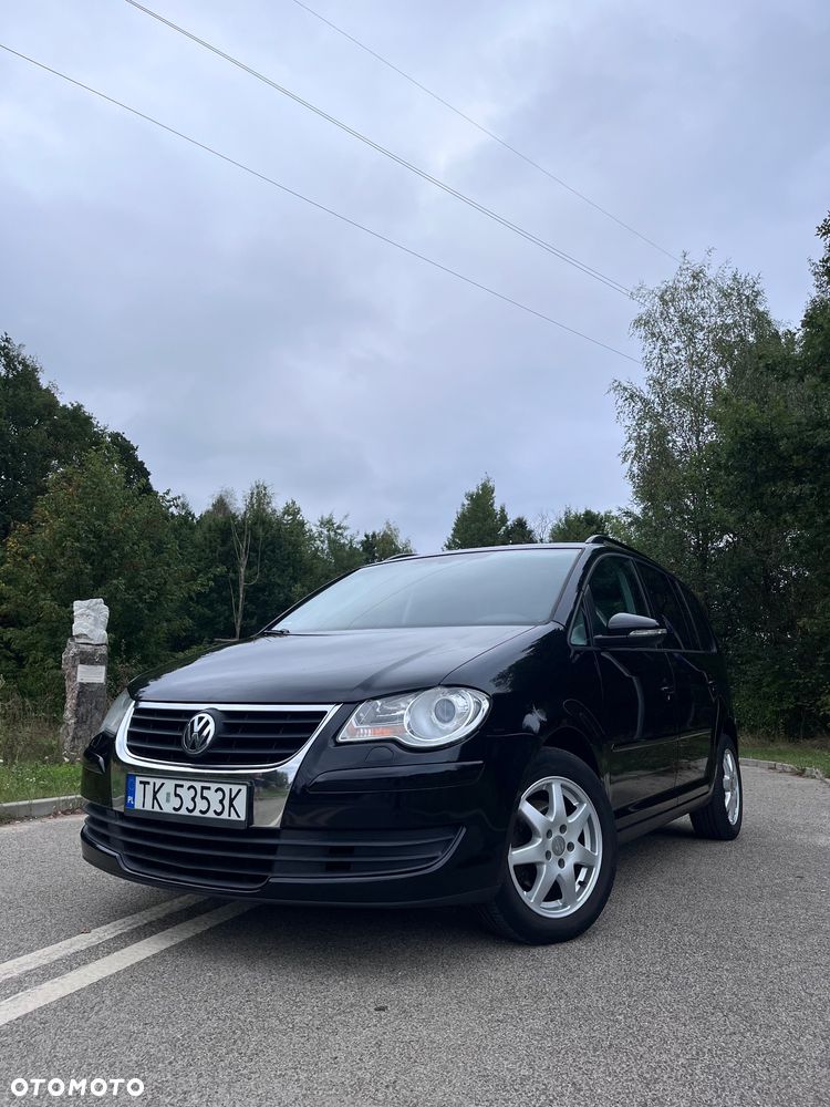Volkswagen Touran 1.9 TDI DPF Highline DSG - 1
