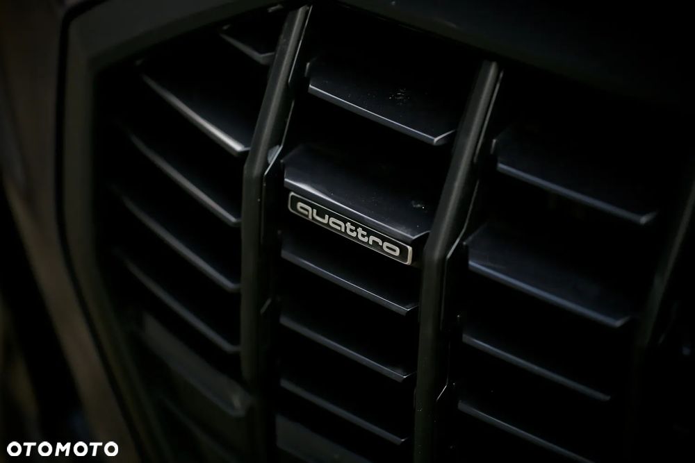 Audi Q3 TFSI Quattro S tronic - 32