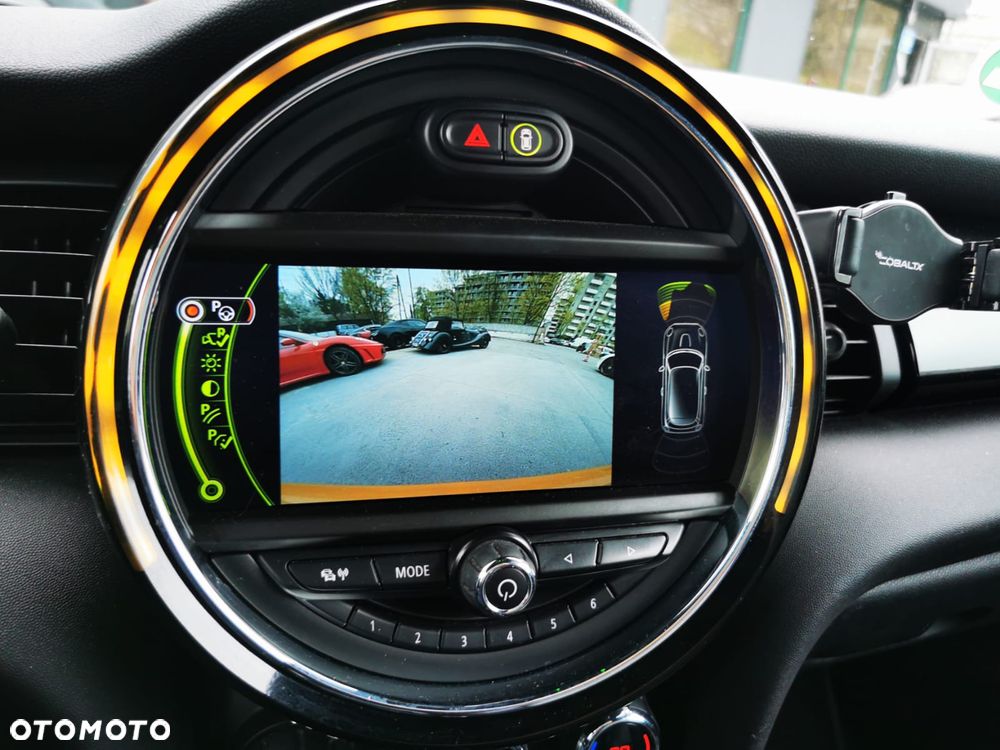 MINI Cooper Standard - 5