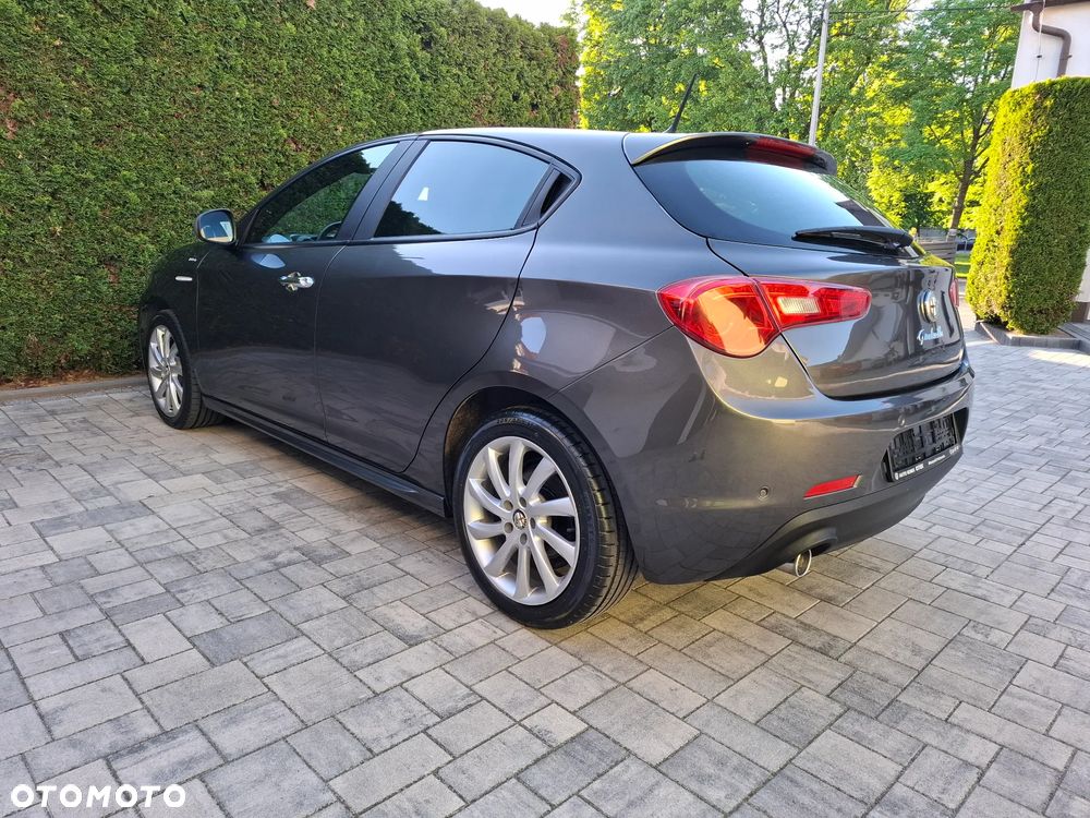 Alfa Romeo Giulietta - 7