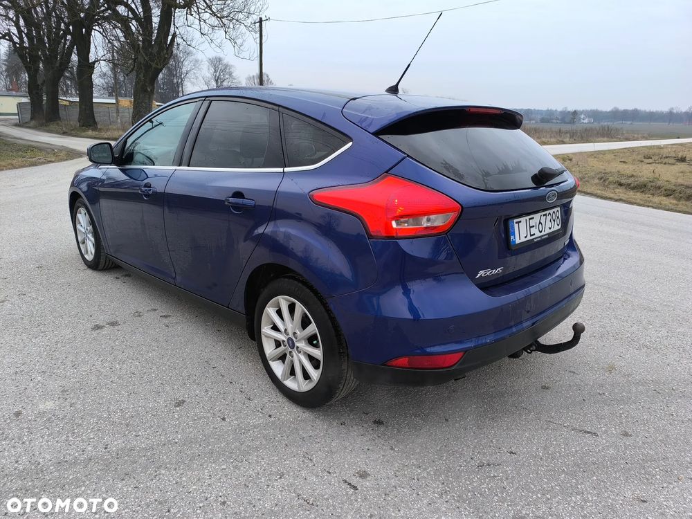 Ford Focus 1.0 EcoBoost Red Edition ASS - 4