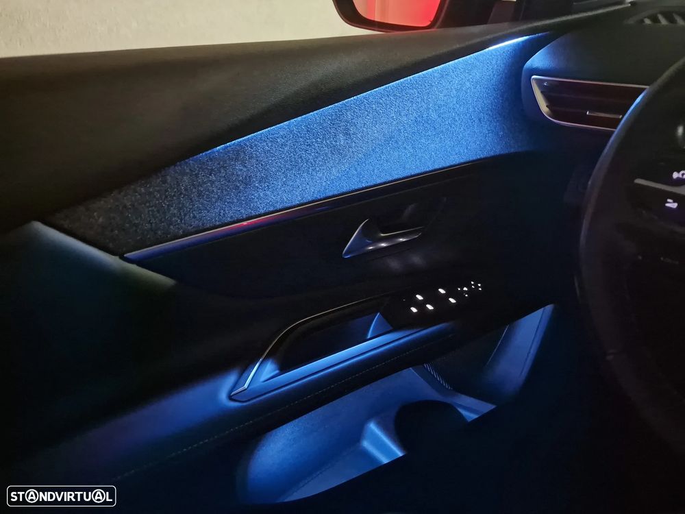 Peugeot 3008 PureTech 130 Stop & Start GPF Allure - 56