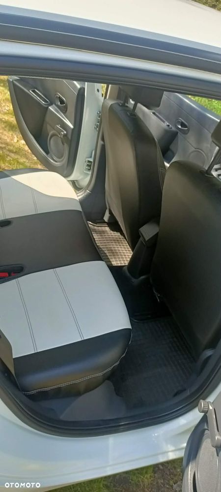 Renault Clio 1.2 16V Authentique Euro5 - 6