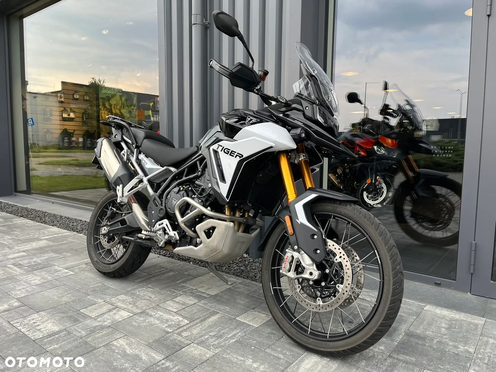 Triumph Tiger - 2