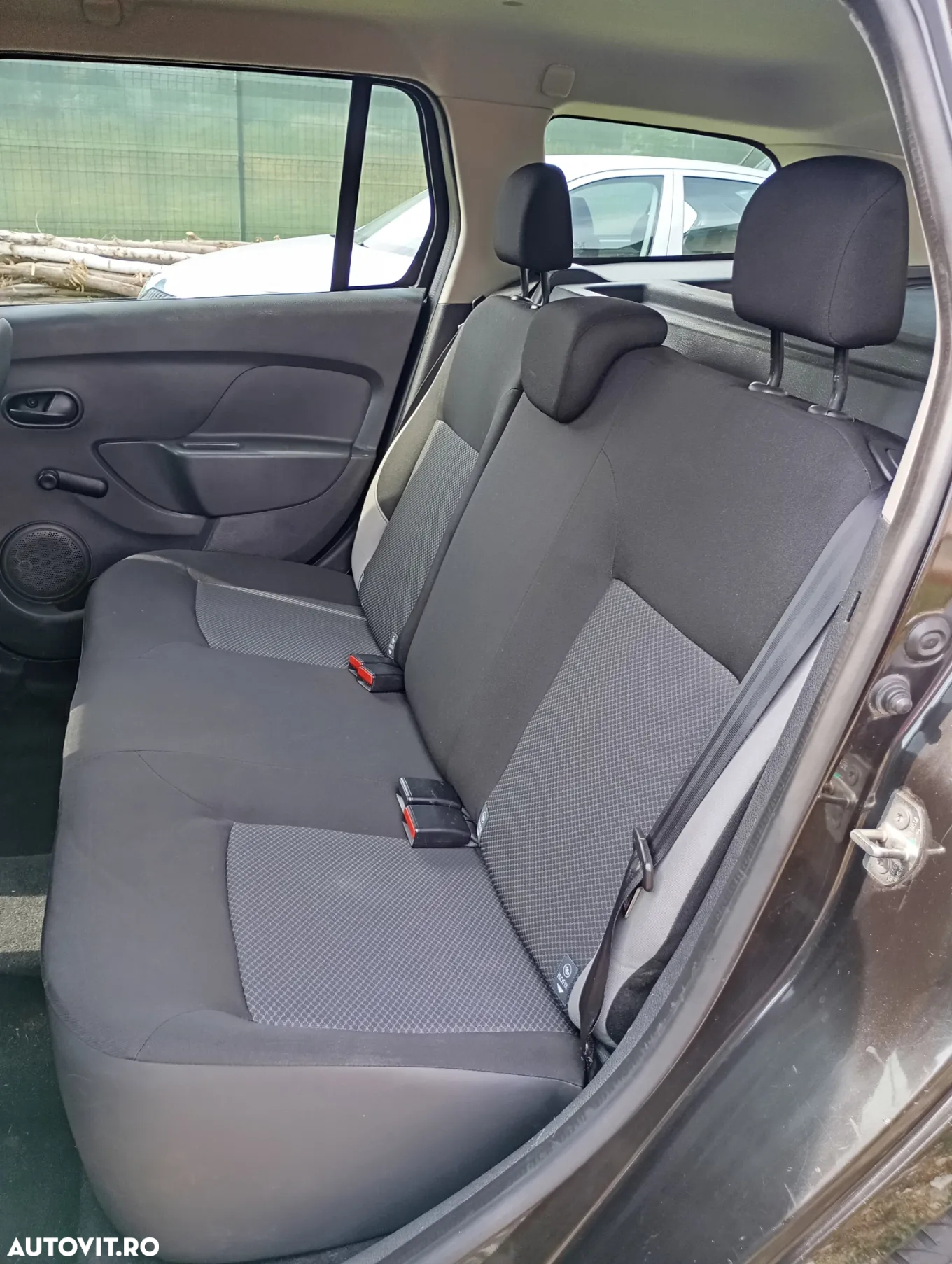 Dacia Logan MCV 1.2 16V 75 Laureate - 11