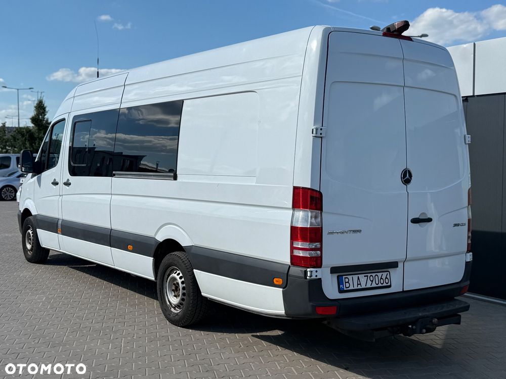 Mercedes-Benz Sprinter - 9