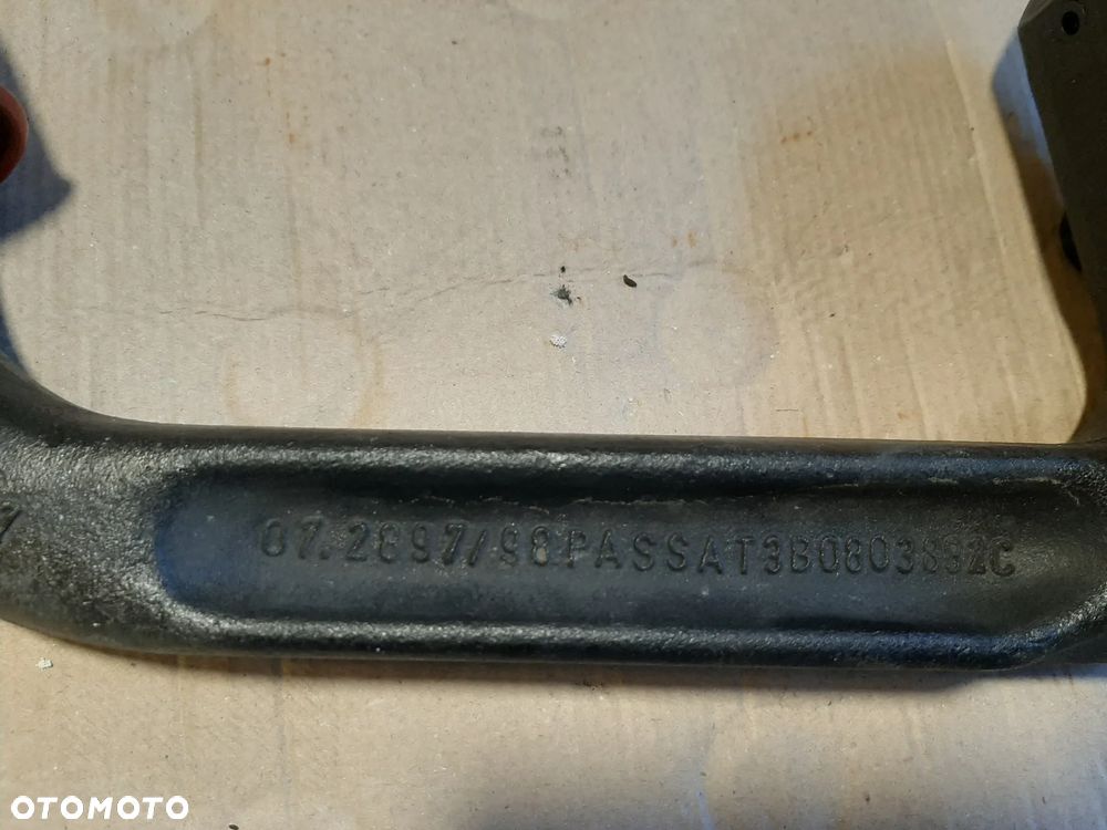 Hak holowniczy VW PASSAT B5  3B0803882C OE - 2