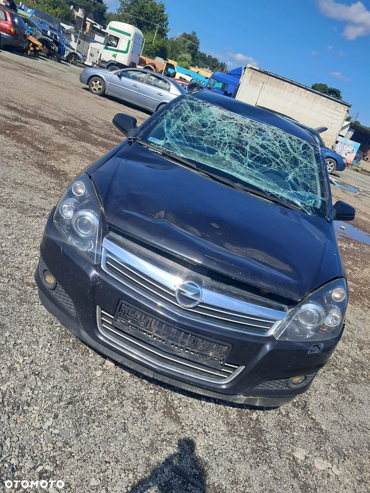 ❌Dawca części ❌ OPEL ASTRA H 2009 HB 1.4 16V KOD LAK: Z20R - 4