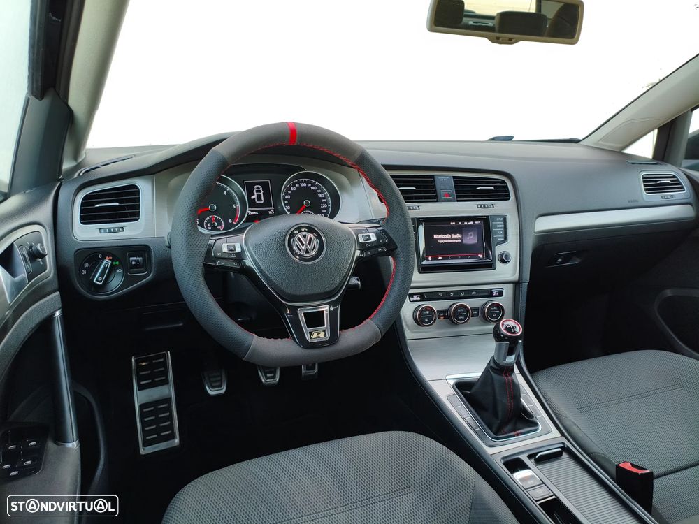 VW Golf 1.6 TDi R-Line - 20