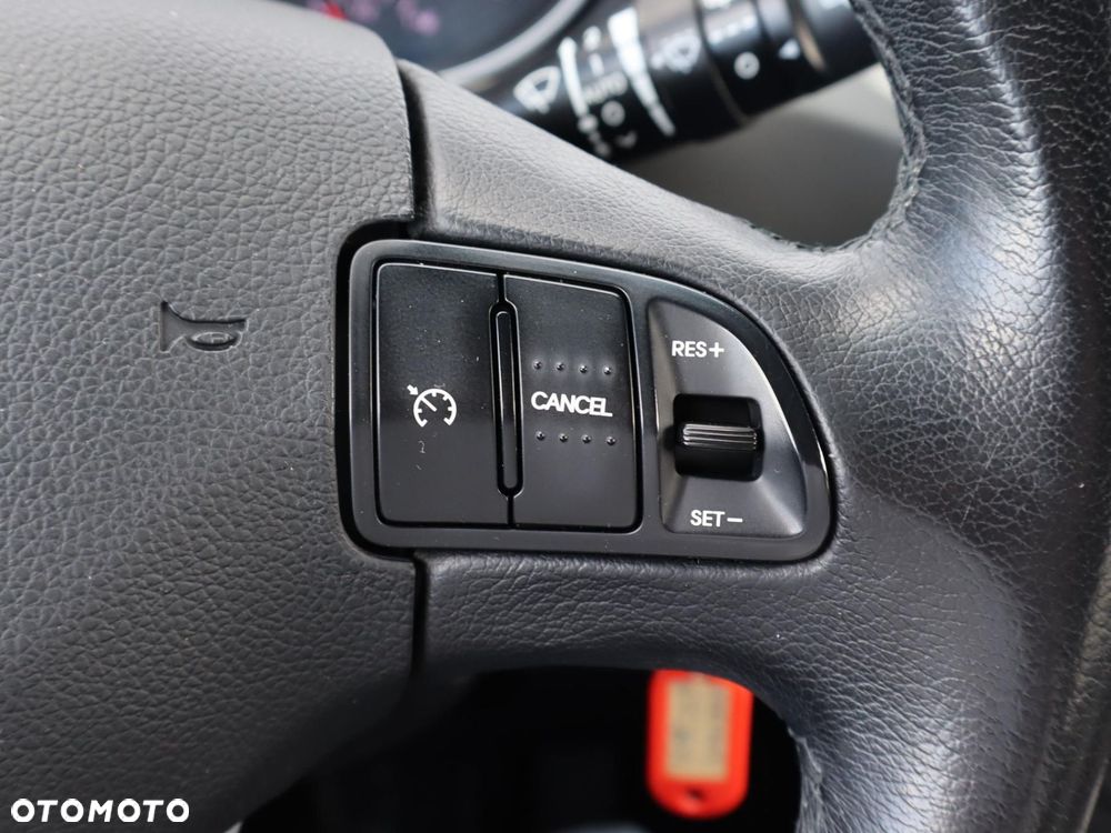 Kia Sportage - 16