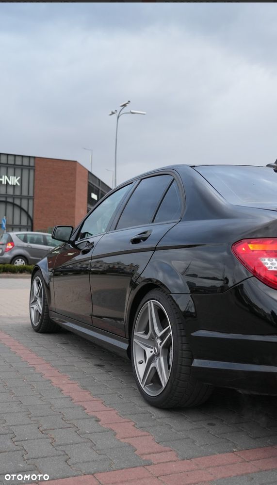 Mercedes-Benz Klasa C 63 AMG - 2
