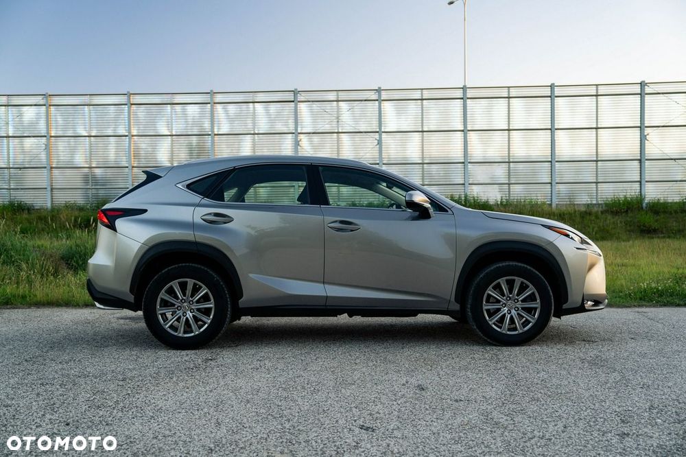 Lexus NX 200t Elite AWD - 10