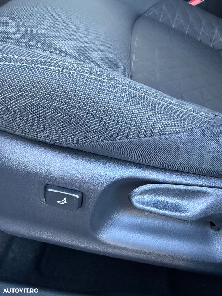 Toyota C-HR Hybrid Club - 15