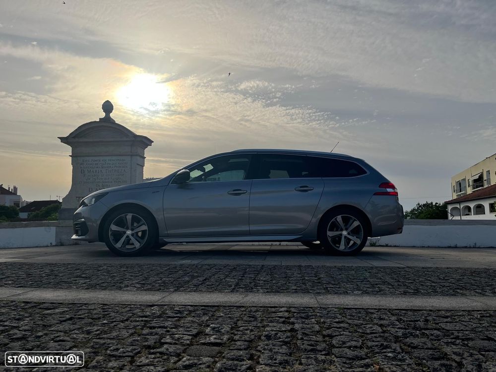 Peugeot 308 SW BlueHDi 130 EAT8 Stop & Start GT Pack - 14