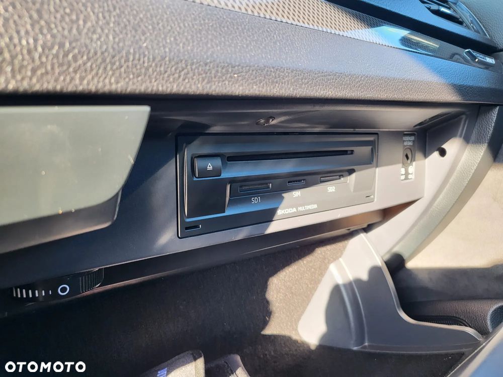 Skoda Superb 2.0 TDI Sportline DSG - 16