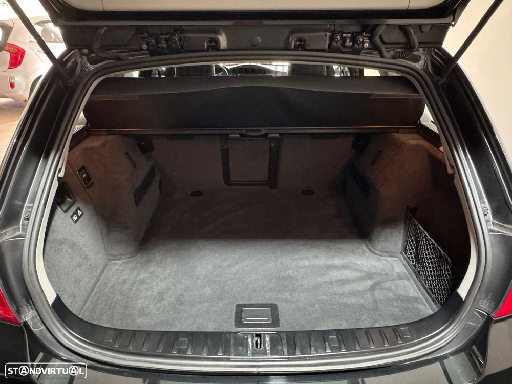 BMW 320 d Sport - 7