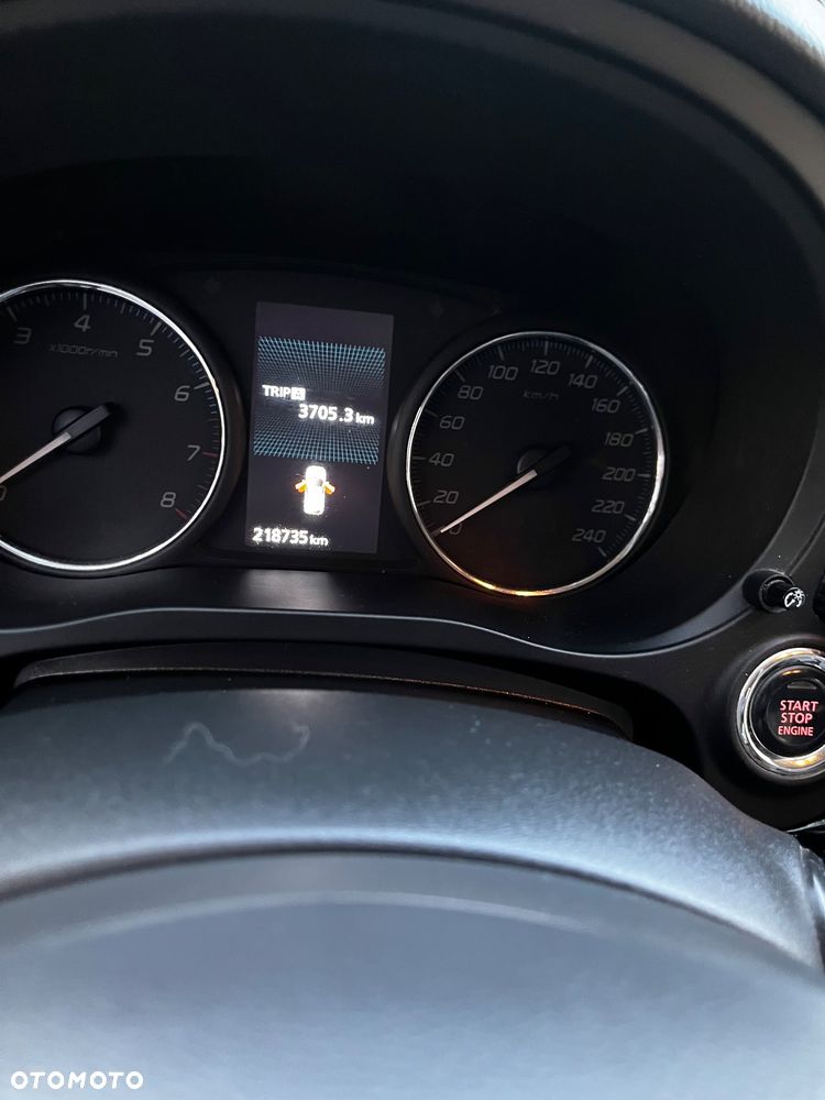 Mitsubishi Outlander 2.0 Intense + 4WD CVT - 11