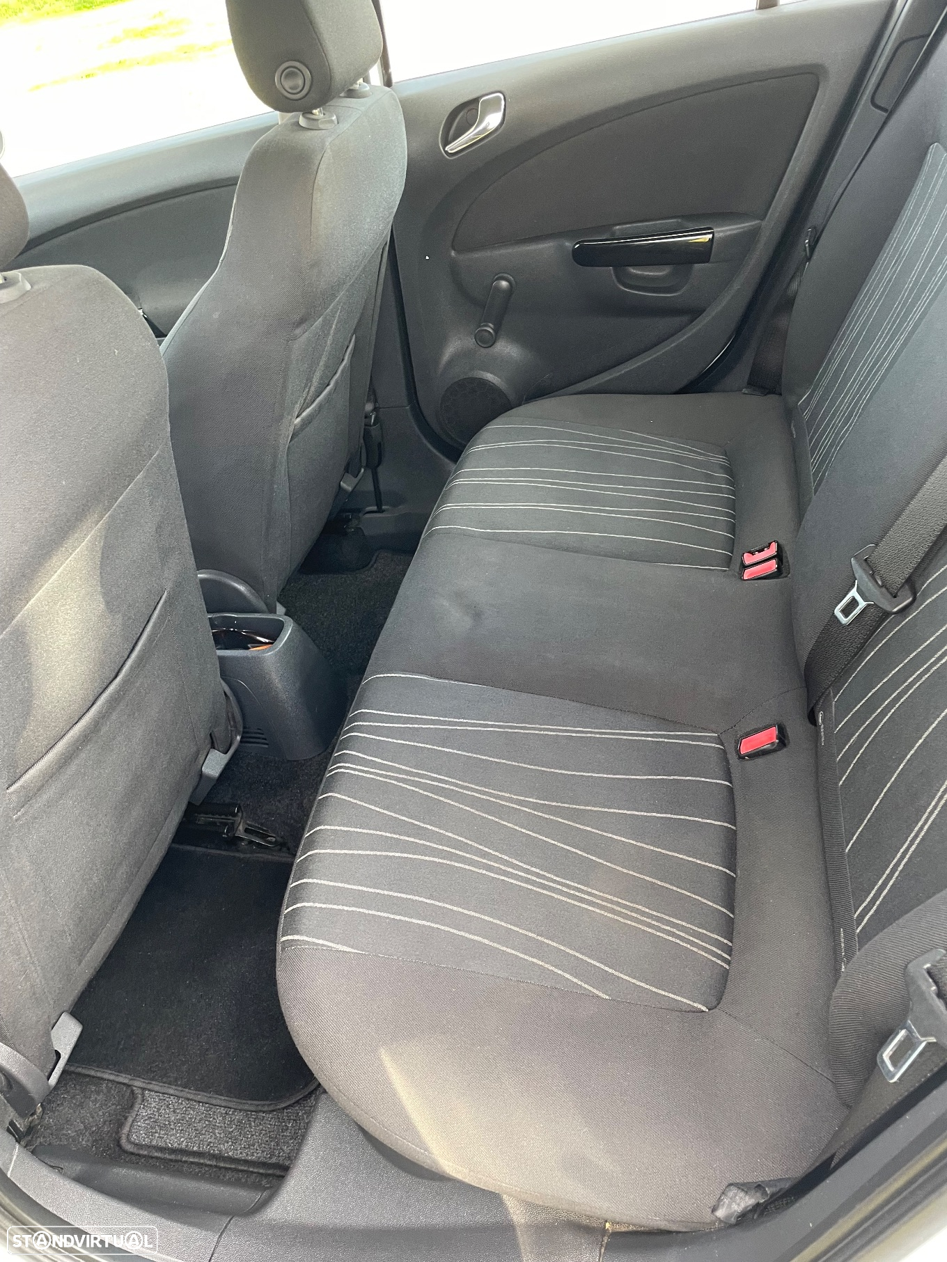 Opel Corsa 1.3 CDTi Enjoy EcoFLEX - 20