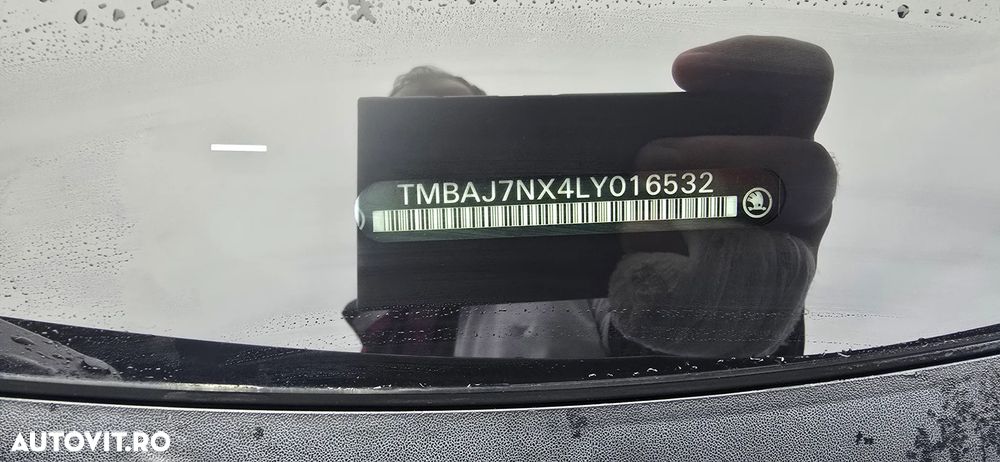 Skoda Octavia 2.0 TDI STYLE DSG - 20