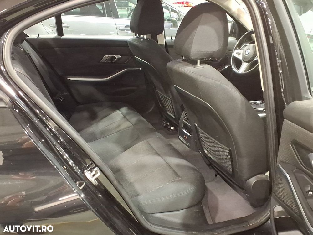 BMW Seria 3 318d Aut. Advantage - 7