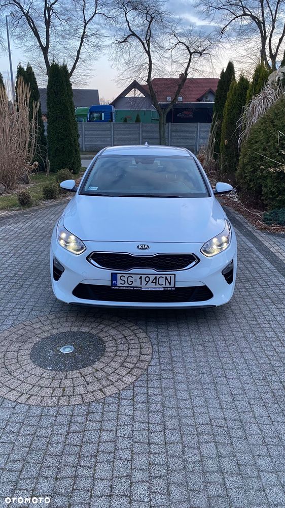 Kia Ceed - 4