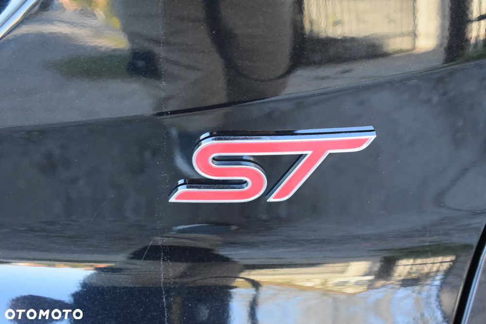 Ford Focus 2.0 EcoBoost ST mit Leder-Sport-Paket - 5