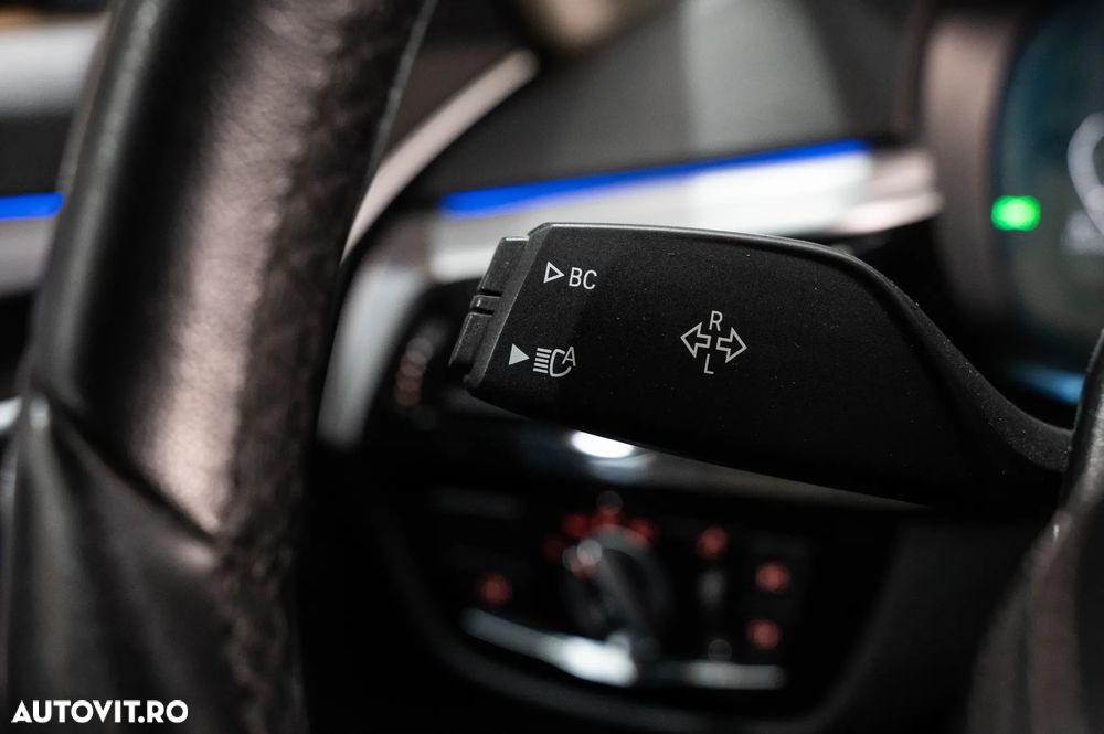 BMW Seria 5 520d Aut. Luxury Line - 25