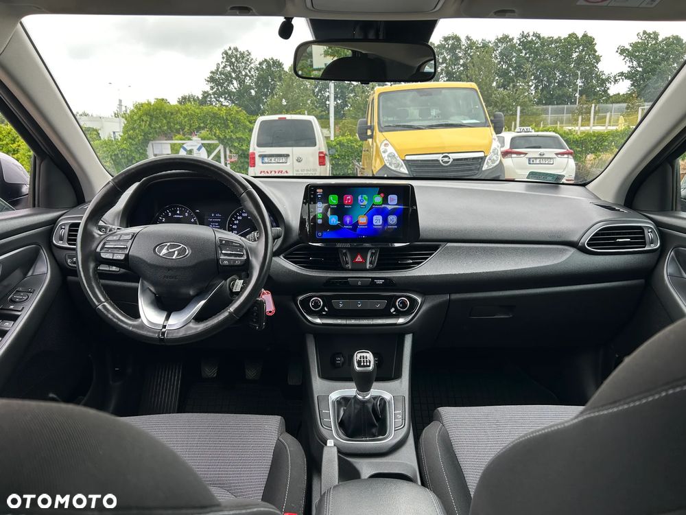 Hyundai i30 1.5 DPI Modern - 11