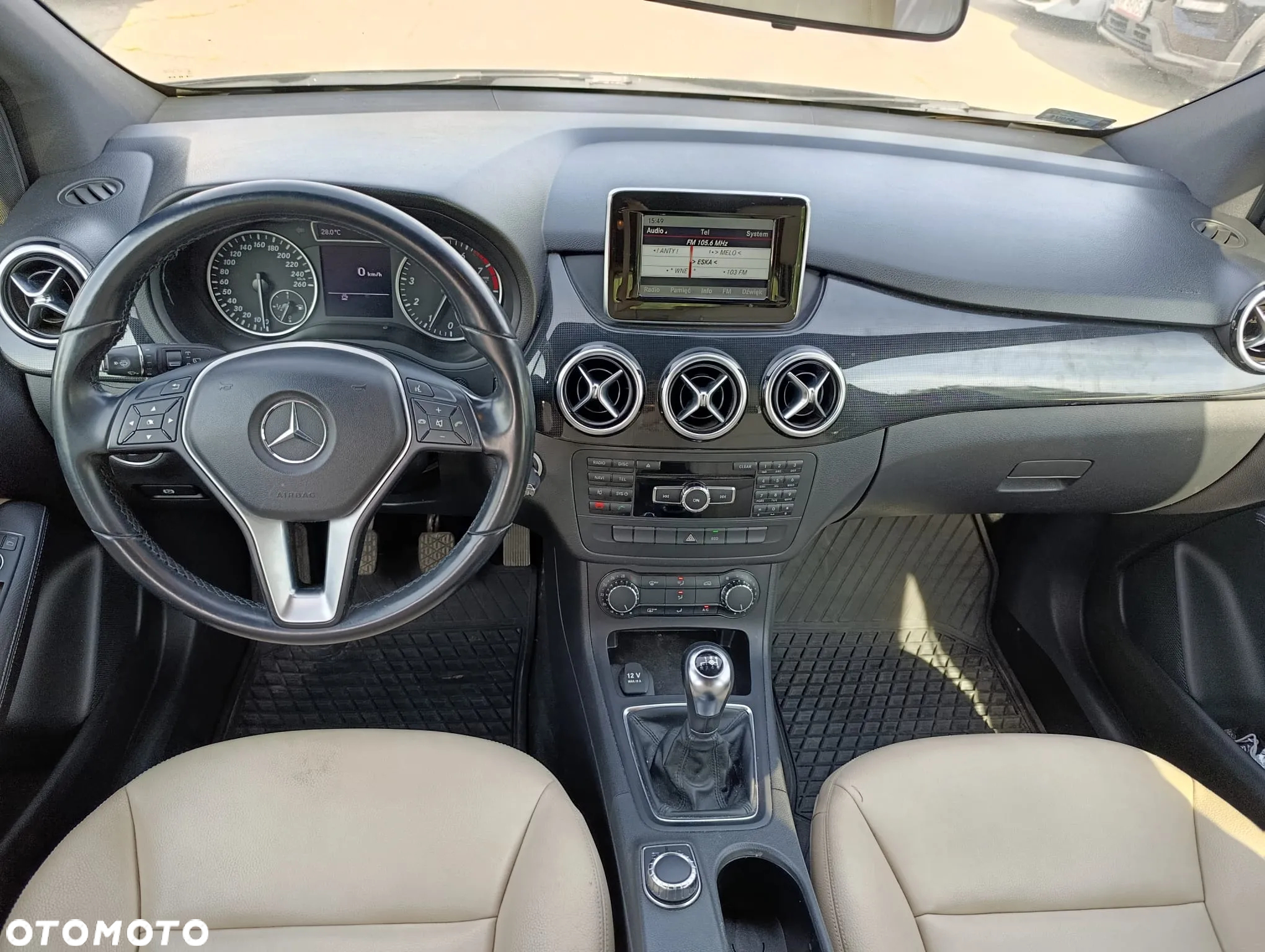 Mercedes-Benz Klasa B 180 - 22