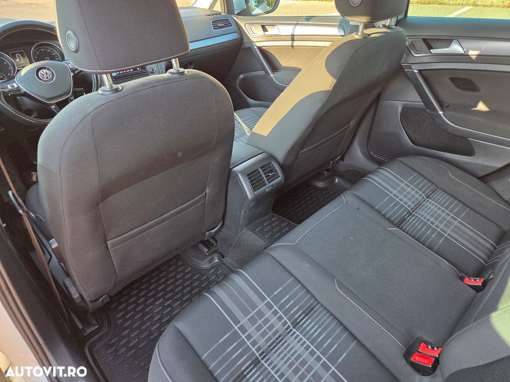 Volkswagen Golf Variant 1.2 TSI BlueMotion Technology Lounge - 11