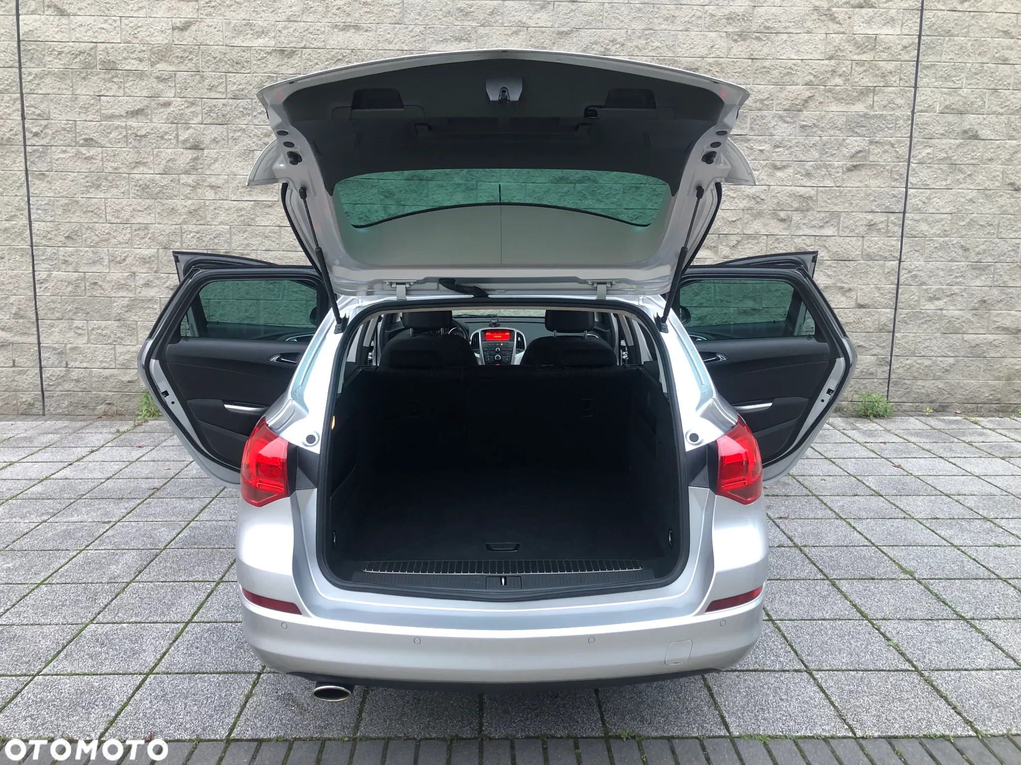 Opel Astra 1.4 Turbo Design Edition - 9