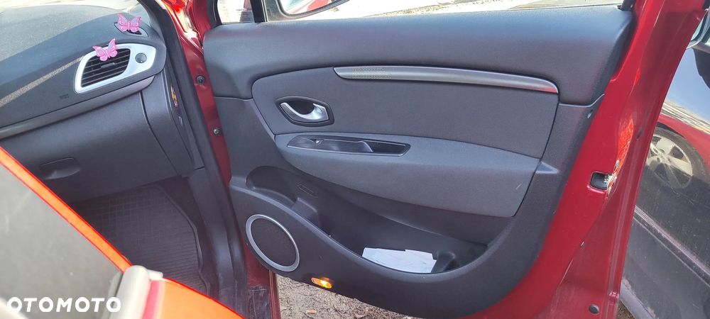 Renault Scenic 2.0 16V Privilege CVT - 13