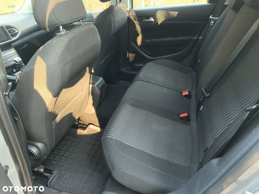 Peugeot 308 1.6 e-HDi Access S&S - 9