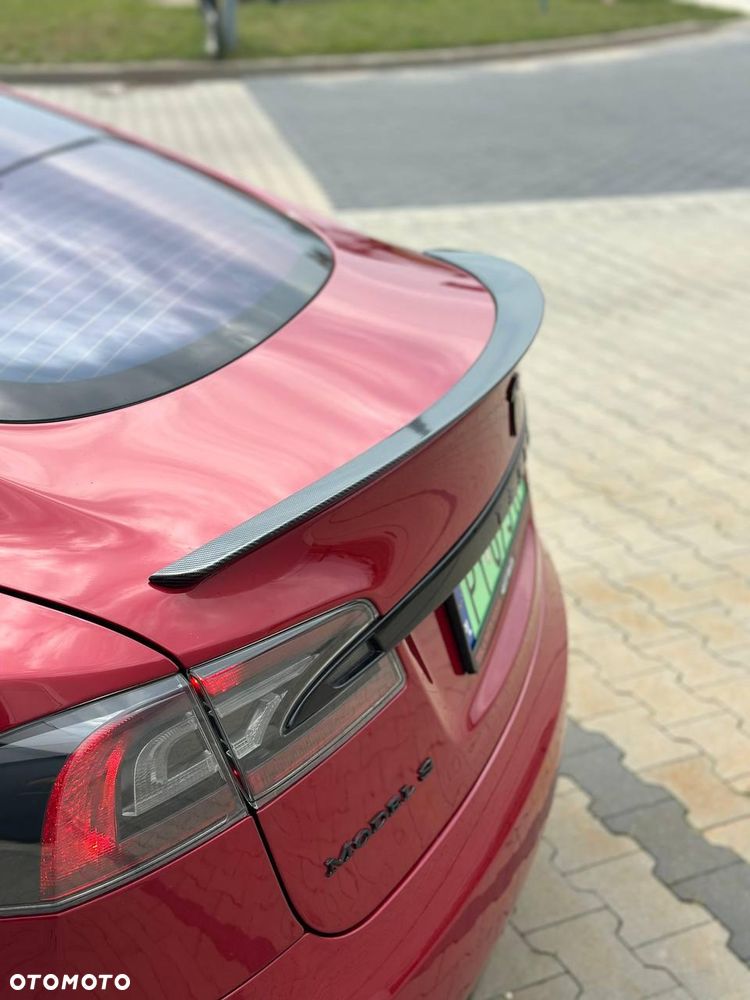 Tesla Model S - 6