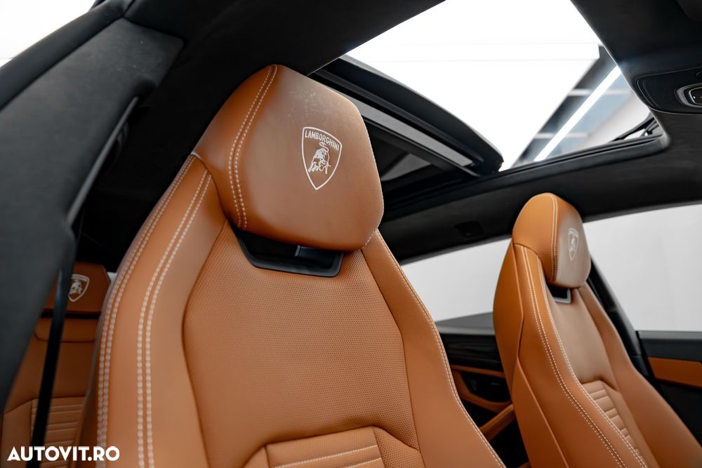 Lamborghini URUS Standard - 16