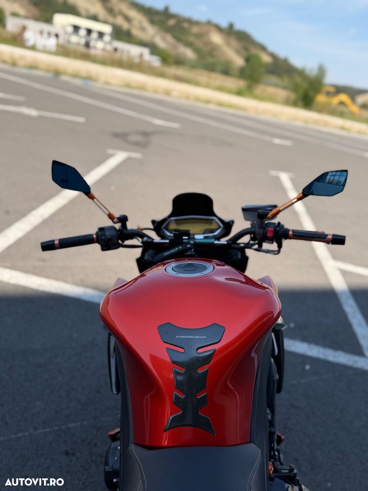 Kawasaki Z 1000R - 9