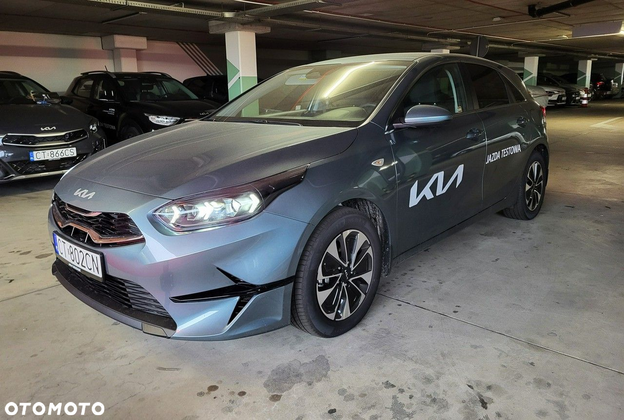 Kia Ceed 1.5 T-GDI M - 10