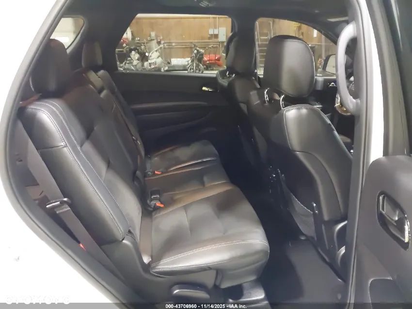 Dodge Durango - 12