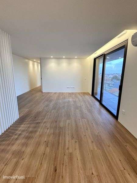 T2 Novo, Condominio privado, Box 2 carros - Grande imagem: 5/12