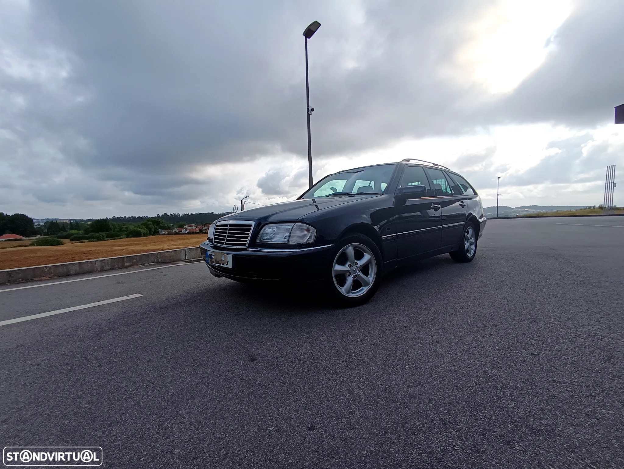Mercedes-Benz 220 - 2