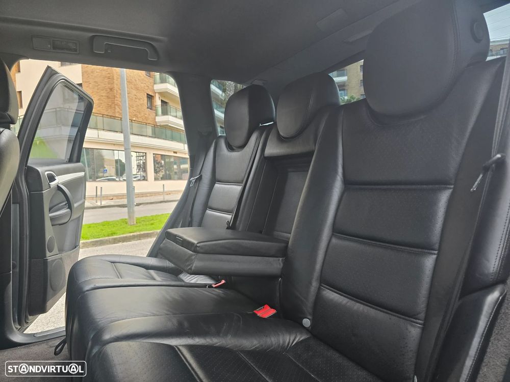 Porsche Cayenne Turbo - 16