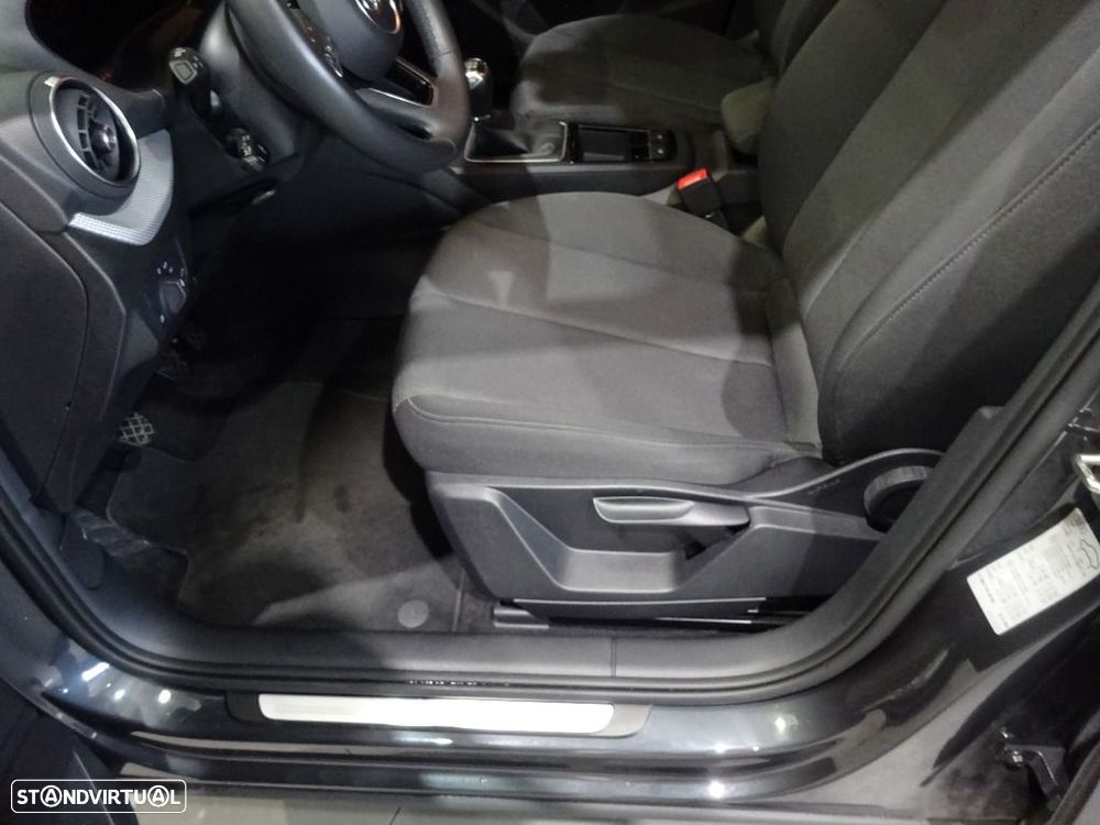 Audi Q2 30 TDI Advanced - 11