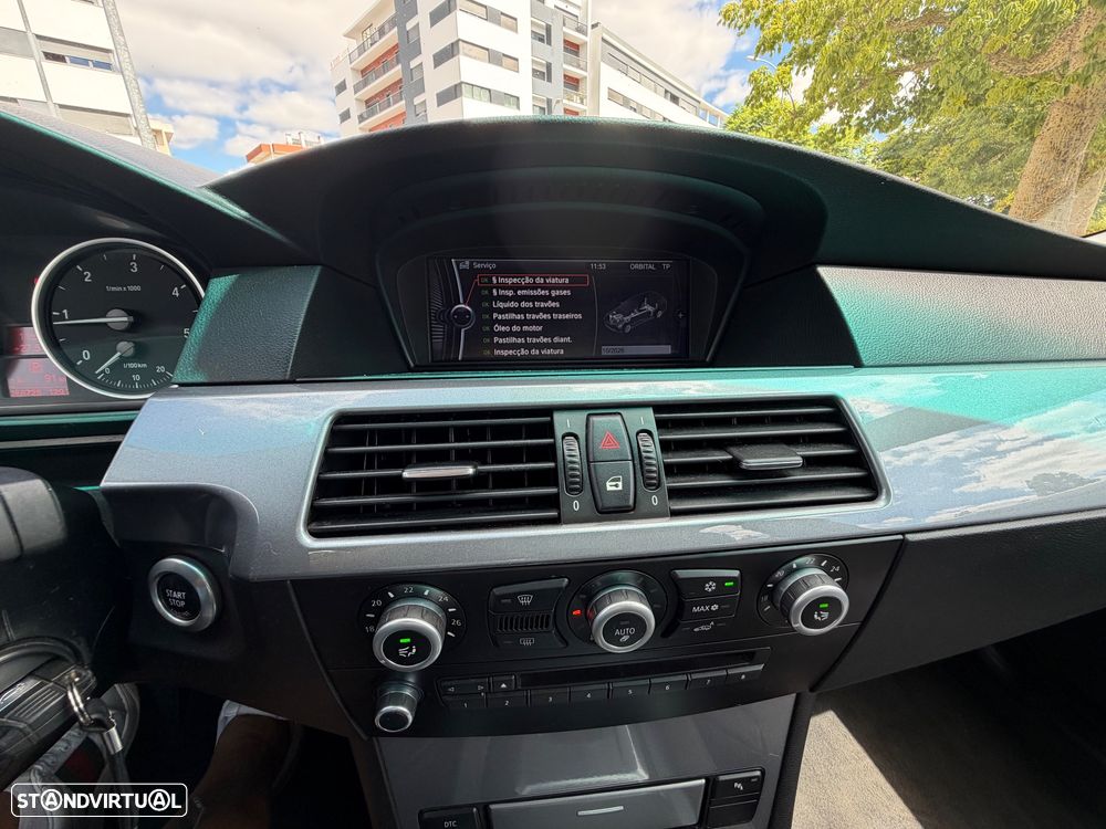 BMW 520 dA Executive - 38