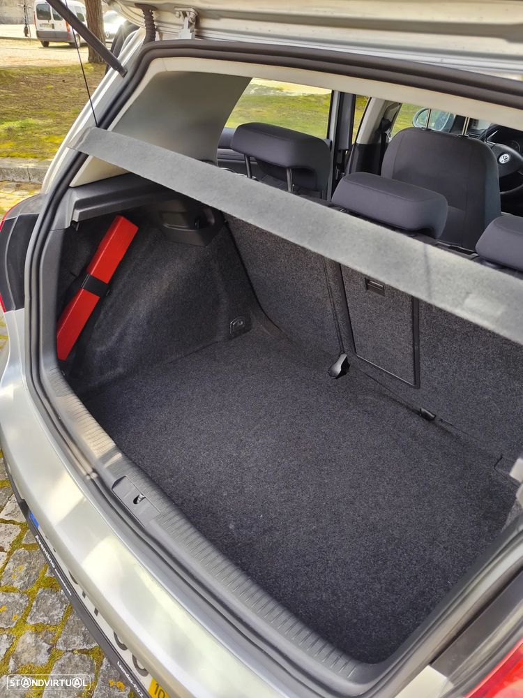 VW Golf 1.9 TDi Confortline DSG - 48