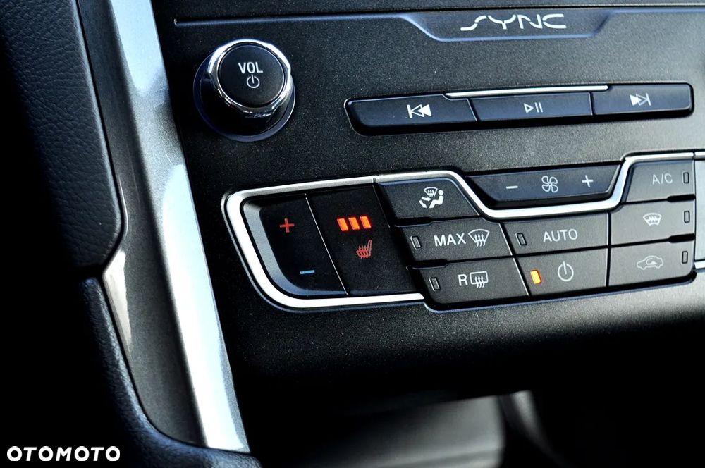 Ford Mondeo SW 2.0 TDCi S&S PowerShift-Aut Titanium - 33