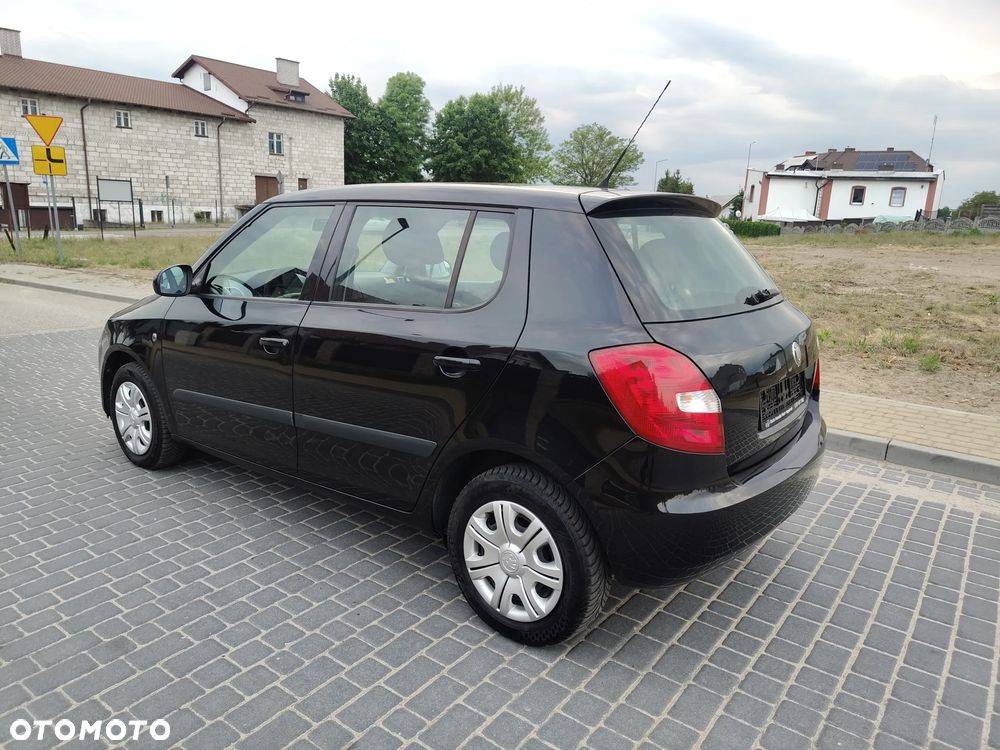 Skoda Fabia 1.2 HTP Elegance - 4