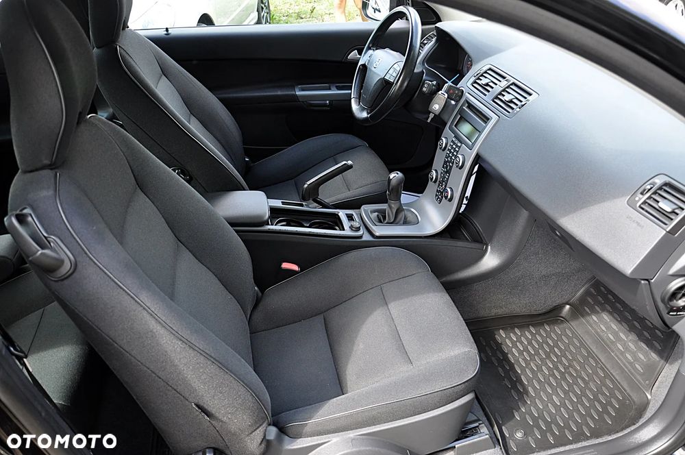 Volvo C30 1.6D Momentum - 21