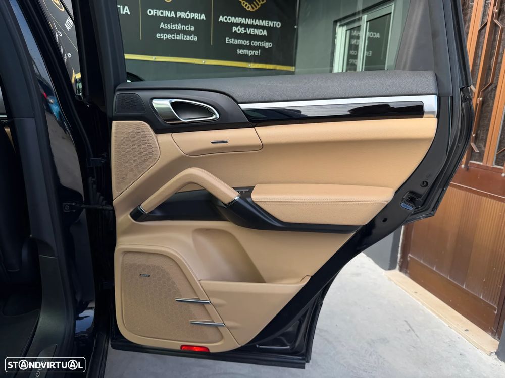 Porsche Cayenne 3.0 V6 - 49